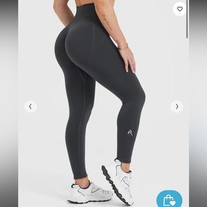 ‼️SOLD‼️Oner Active Effortless Leggings Coal